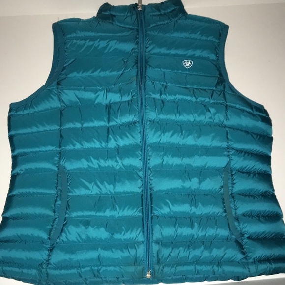 Ariat Jackets & Blazers - Ariat Down vest